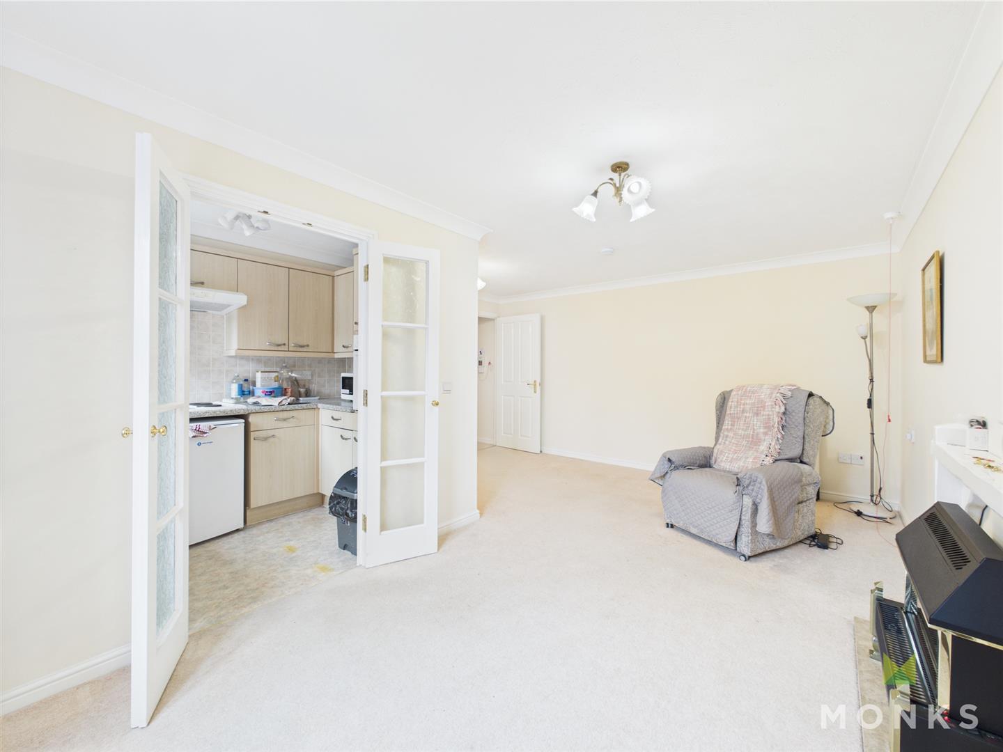 30 Abraham Court Lutton Close, Oswestry, SY11 2TH SSTC